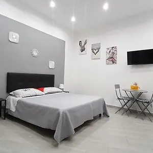 Appartamento 511, Napoli